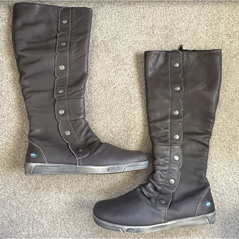 CLOUD Women's Knee High‎ Gray Sz 39 US 8.5 Zip Distressed Look